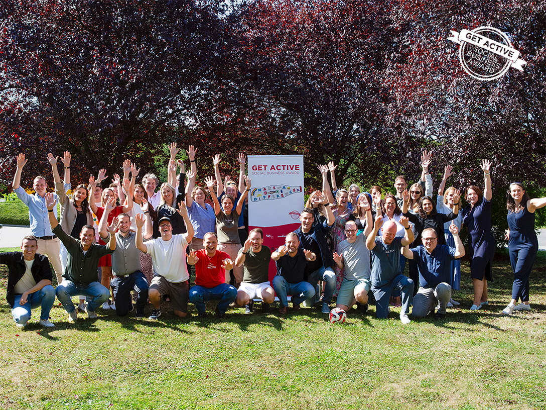 Gruppenfoto der Teilnehmer:innen sowie Coaches am Coaching Wochenende in Stegersbach