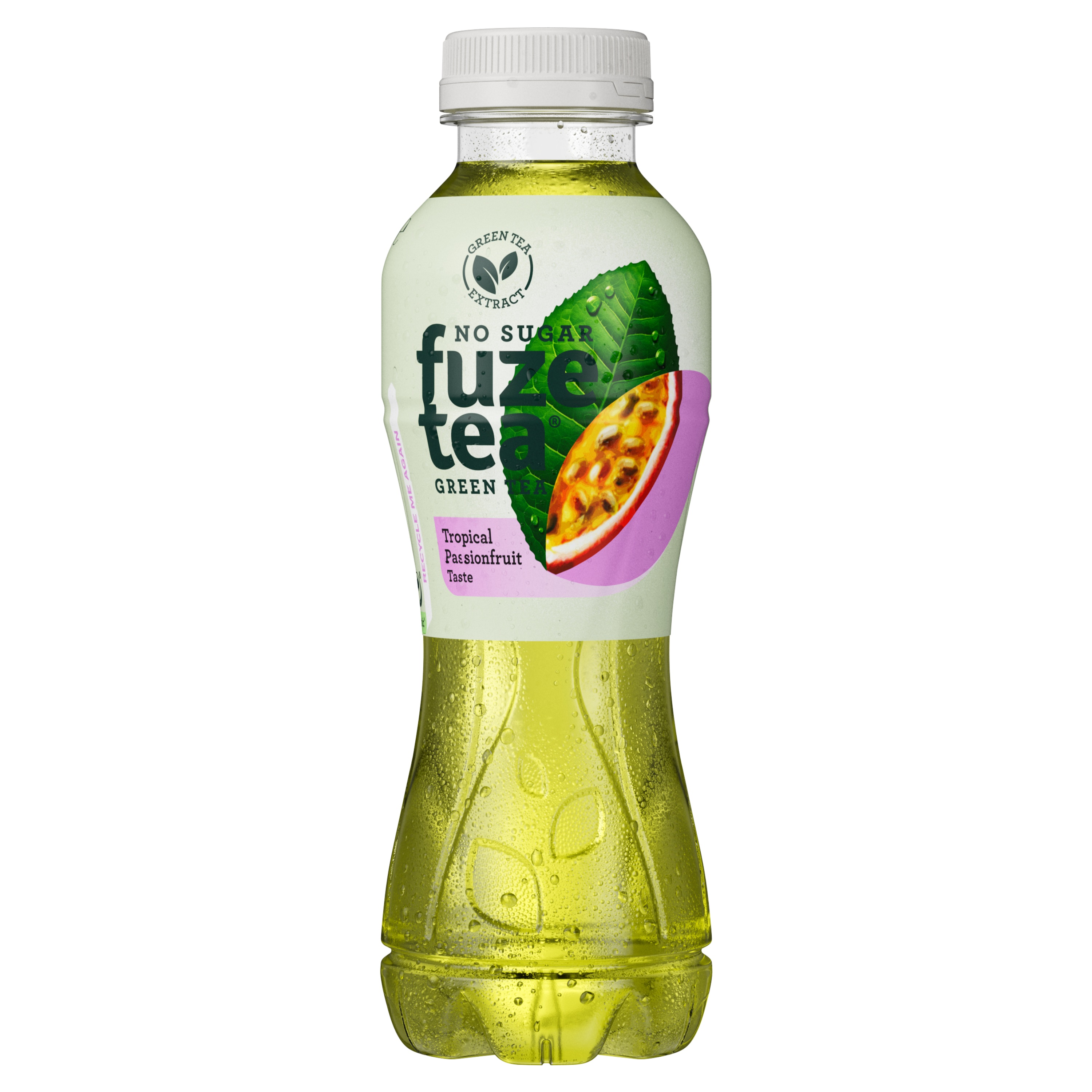 Fles Fuze Tea zonder suiker, groene thee, tropische passievrucht smaak. Witte en groene etikettering met close-up van een passievrucht en groene blad. Lichtgele drank.