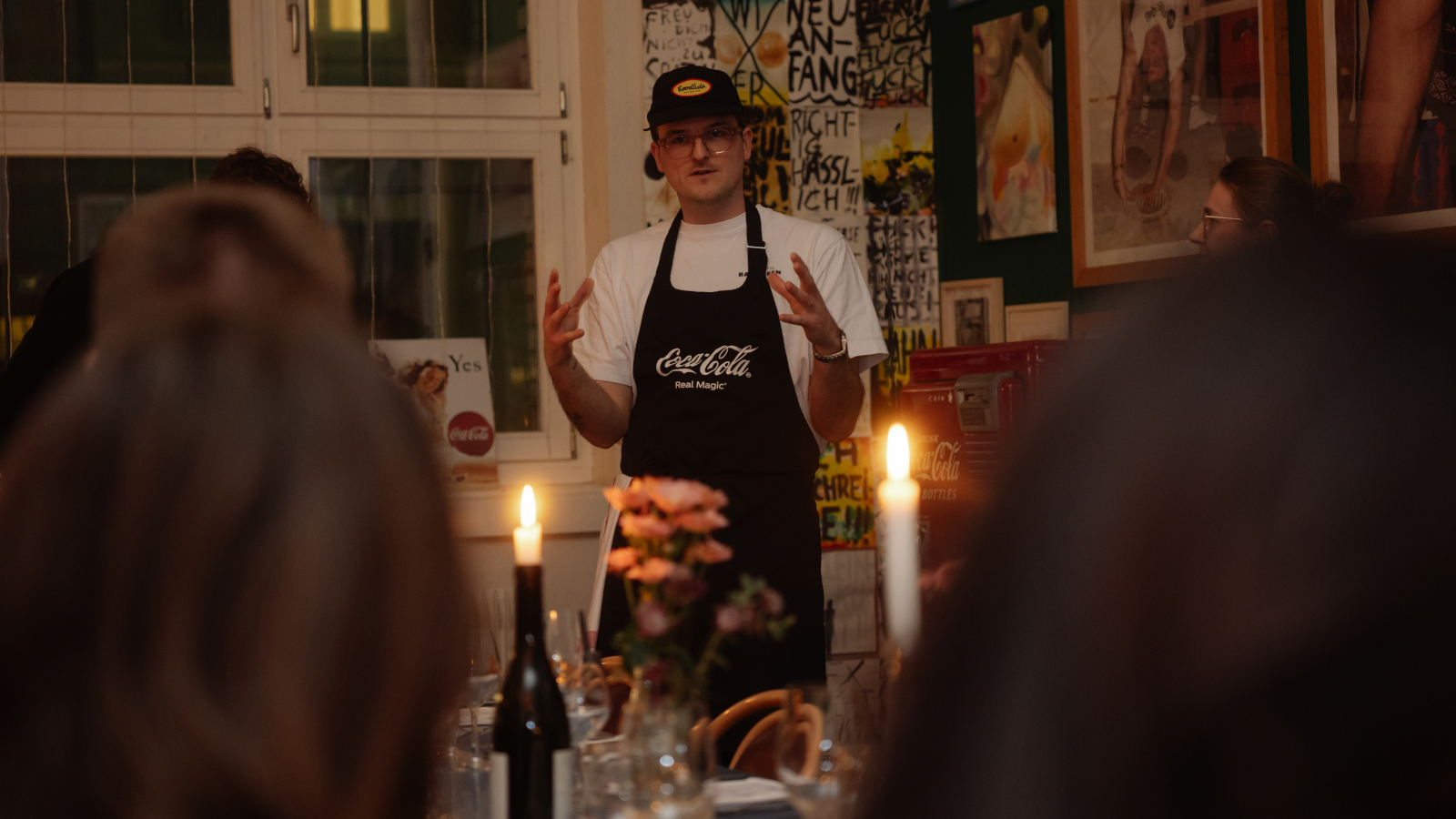 Noah Bachofen erklärt das Menu