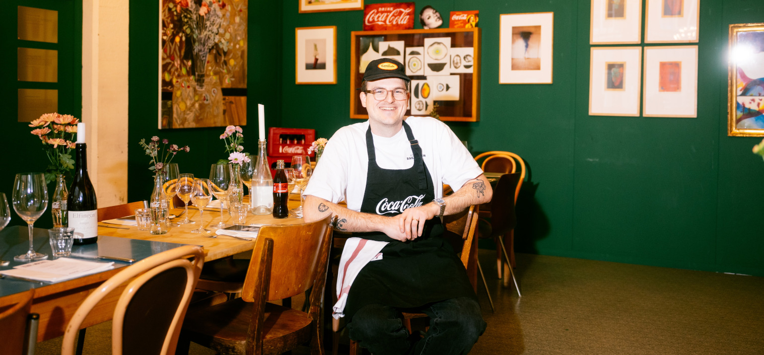Noah Bachofen im Restaurant