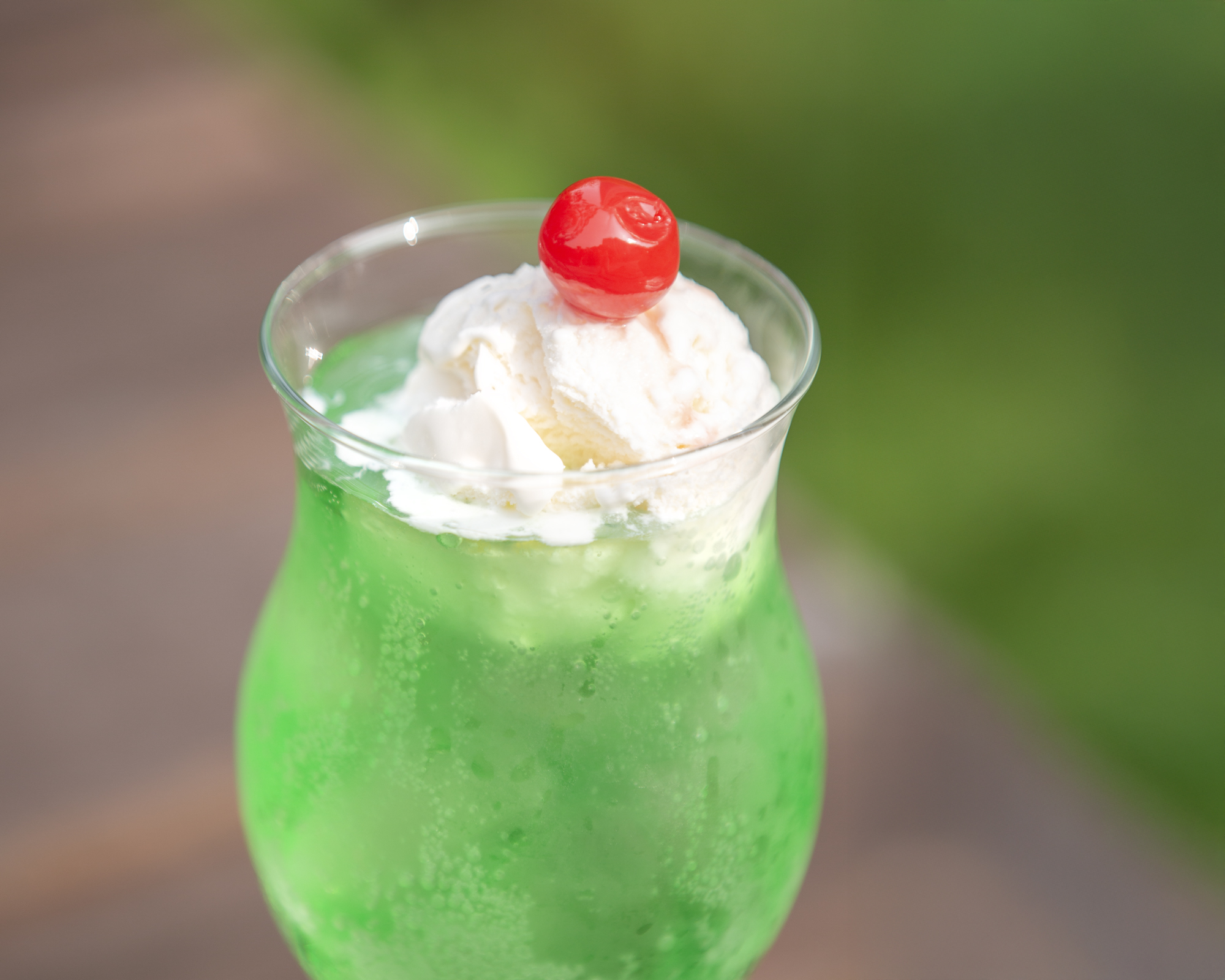 환타 멜론에 바닐라 아이스크림을 더한 환타 플로트 이미지