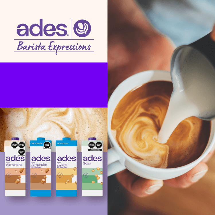 Ades Barista, atrévete a renovar tu café. Imagen de un barista haciendo un café con Leche Ades. Botellas de litro de Leche Ades Avena, Leche Ades Soya y Leche Ades Almendra.