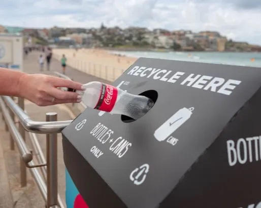 کوکا کولا پیکیجنگ کے فضلے کو کم کرنے کے لیے اقدامات